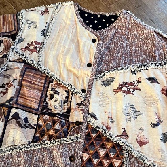 Handmade Patchwork Jacket, wolves & bears, Sz L-XL - Picture 2 of 6
